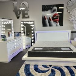 4PC White King Bedroom Set w/ LED Lights 