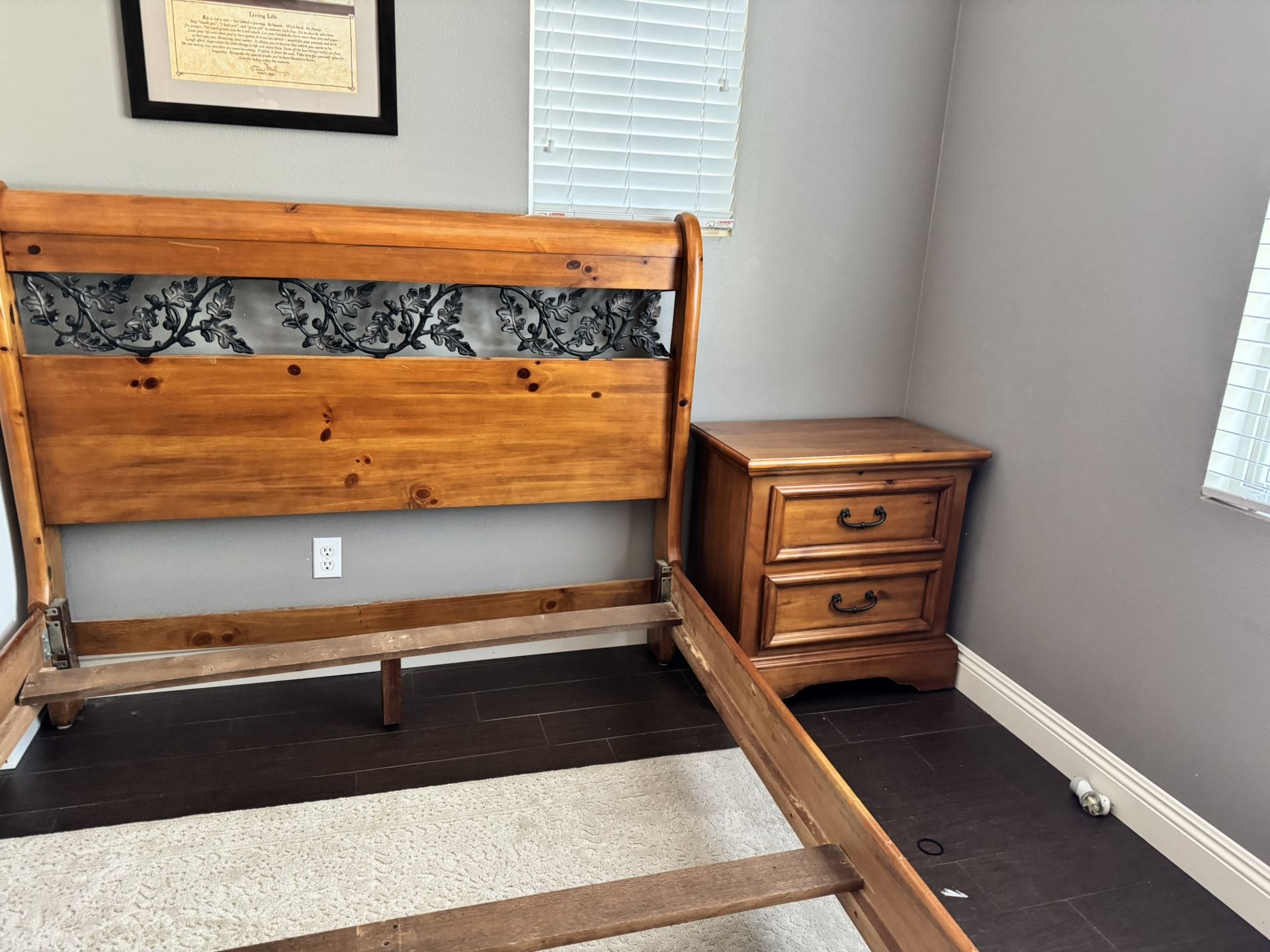 Queen Bedroom Set