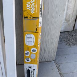 Retractable Pet Gate