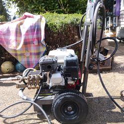 Commercial pressure washer 2500 psi Honda motor  gsx 200
