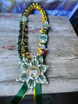 Graduation leis