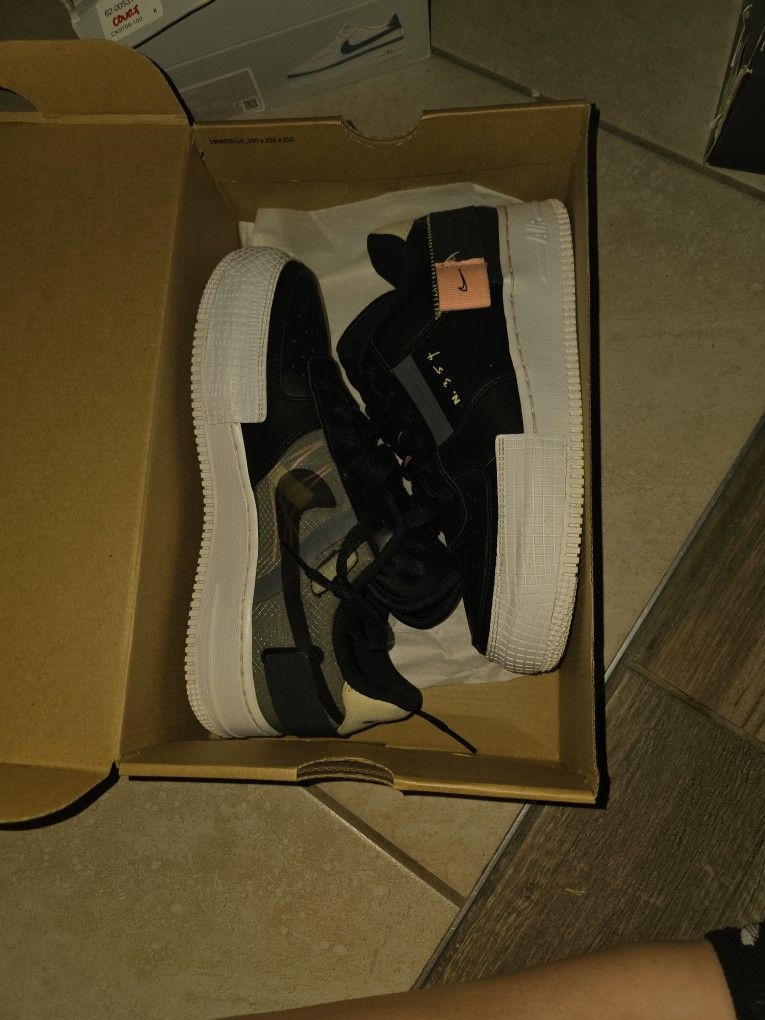 Type GS 'Black Zinnia' shoes Nike