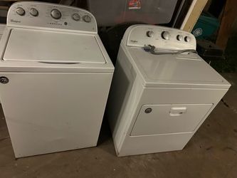 Whirlpool Washer and Dryer Set