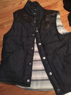 True religion mens vest sz L