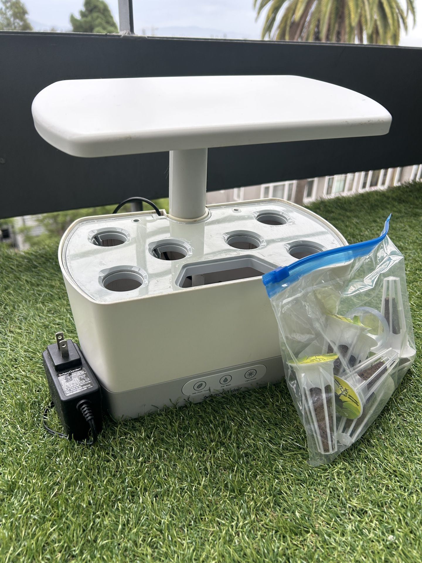 AeroGarden w/Pods