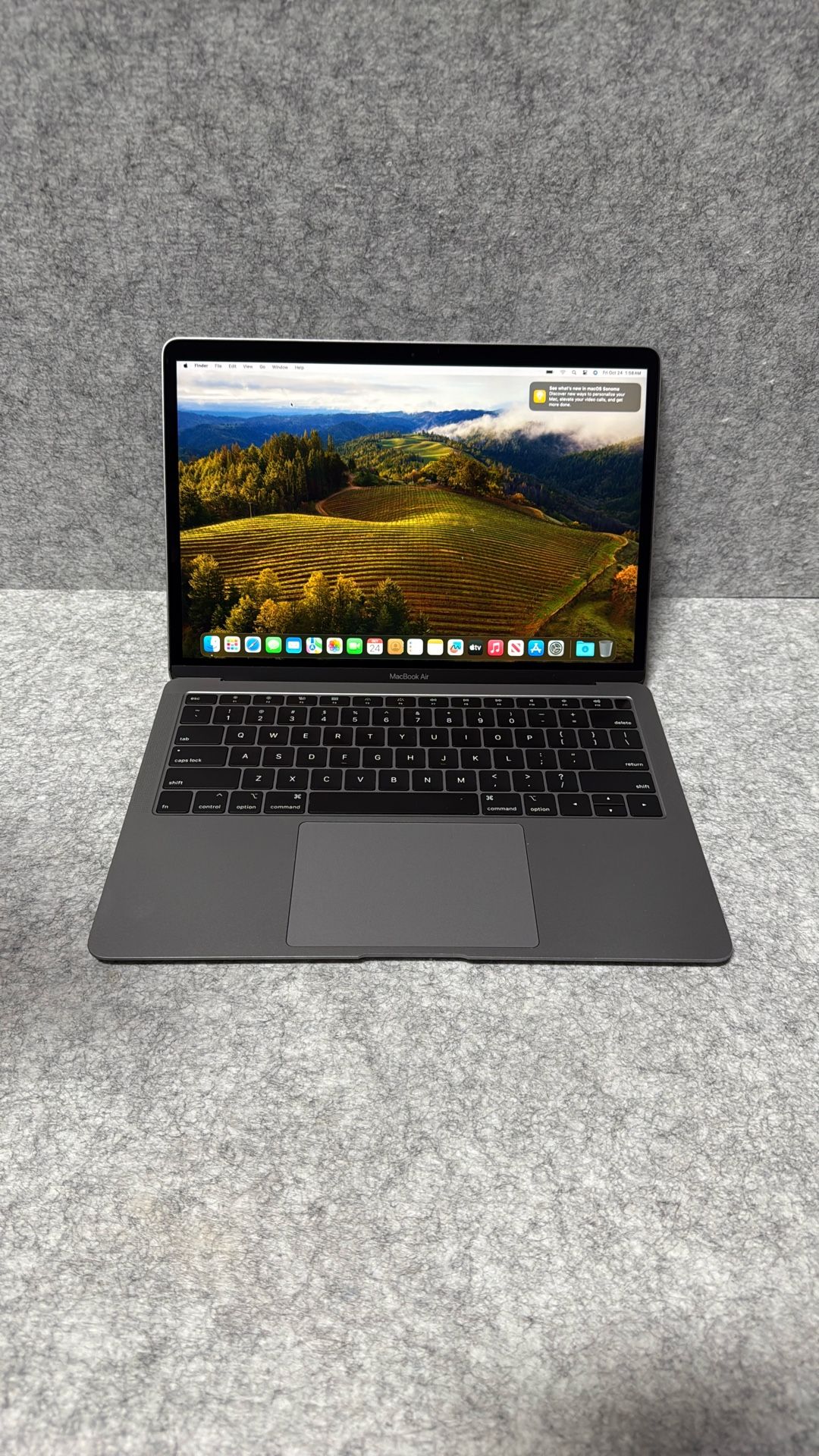 2019 MacBook Air 13” i5 8 Gb 256SSD Sonoma osx