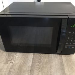 Amazon countertop microwave
