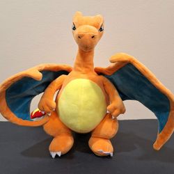 12" CHARIZARD POKÉMON PLUSH - GREAT CONDITION 