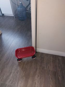 Nordstrom wagon & shopping cart 🛒