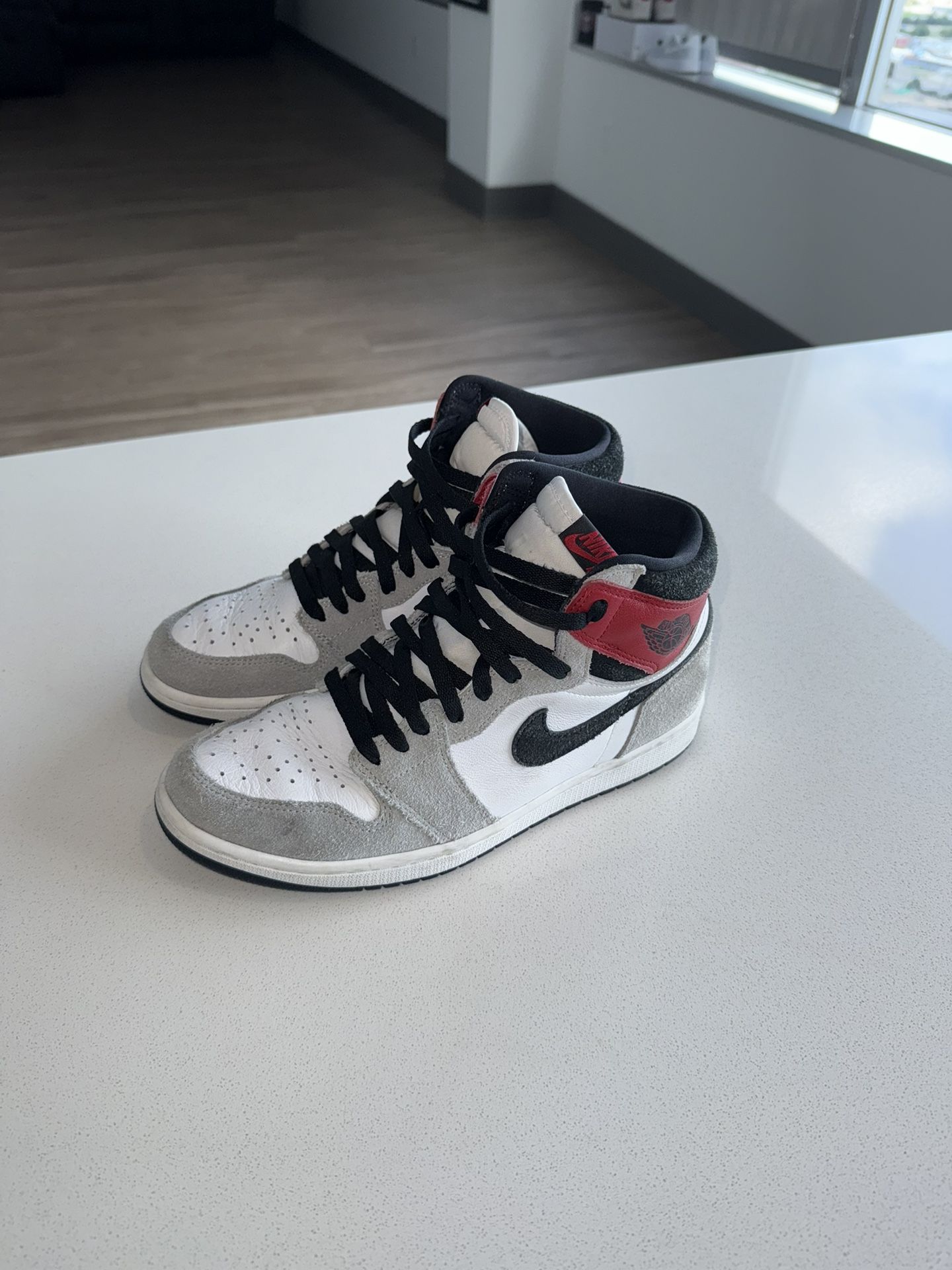 Men’s Jordan 1 High Smoke Grey