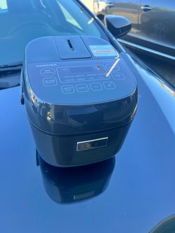 Toshiba Rice Cooker Black-3 cup
