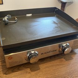 Blackstone 22” Griddle With Cooking Set