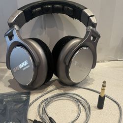 SHURE SRH940 Professional Reference wired Headphones  