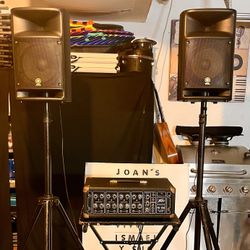 2 Bocinas YAMAHA con (Power Mixer) Peavey 