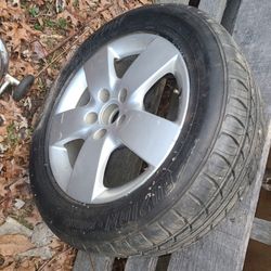 One tire And Rim 215/55 R16 5 Lug Tire 