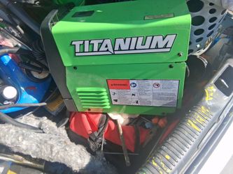 Titanium wire feed welder. Has new tips and a new spool.