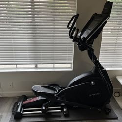 Sole E35 Elliptical Exercise Machine
