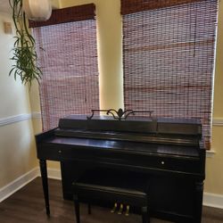 Wurlitzer Piano