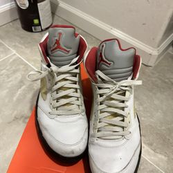 Jordan 5 Fire Red 