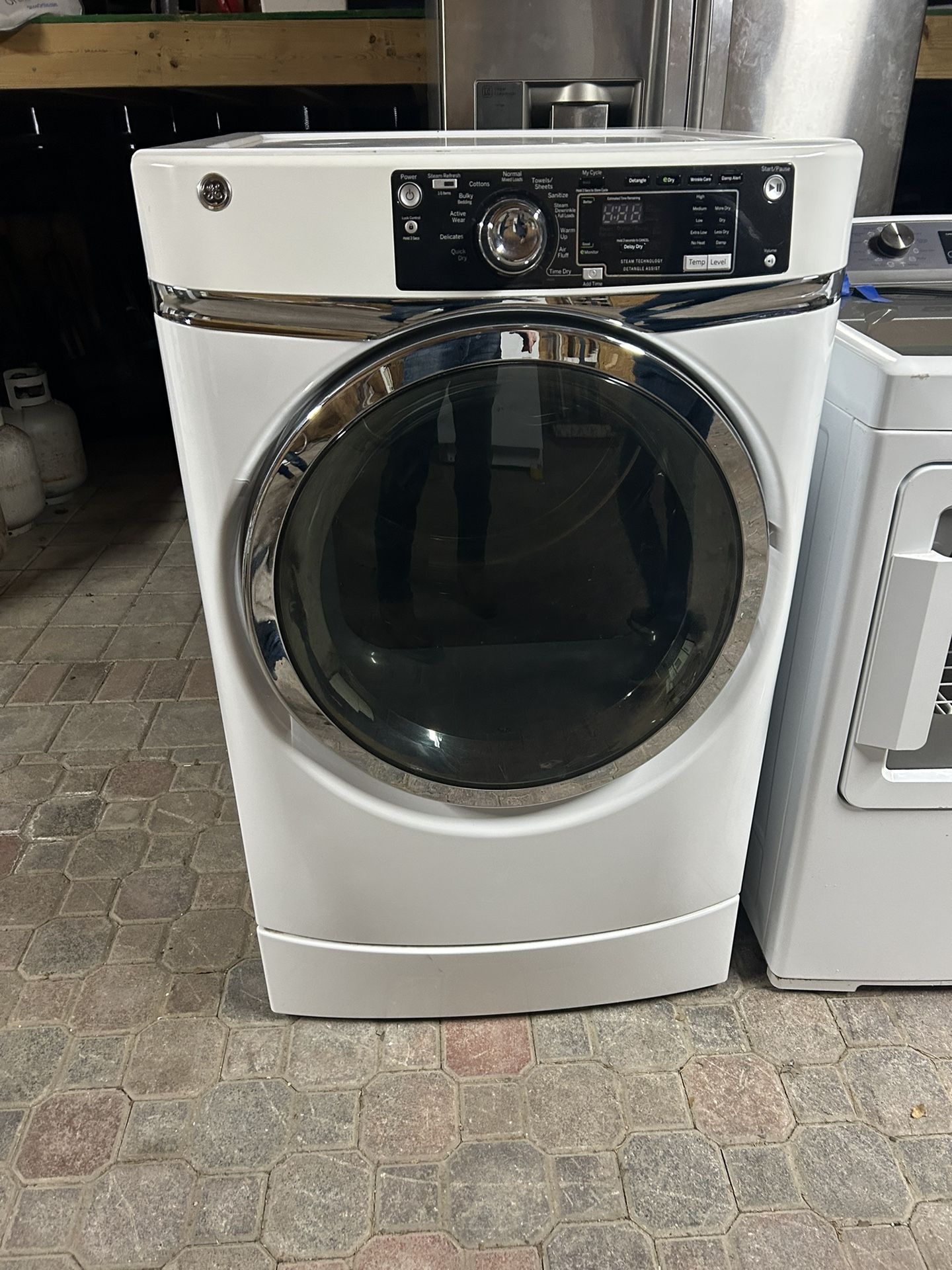 GAS DRYER