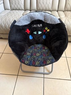 Silla  aguanta hasta 120 libras-chair  it holds up 120 pounds