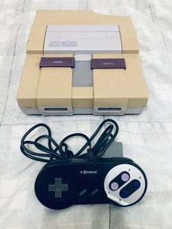 Original Super Nintendo SNES Consloe & 1 Controller Untested Case cracked but no damage inside