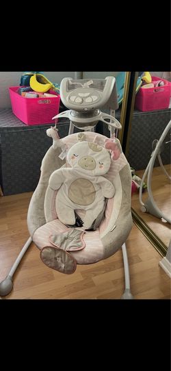Baby sway swing
