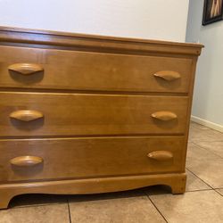 Brown Dresser Vintage 1950s - Harmony House furniture - Sears Roebuck & Co for Sale in Chandler, AZ - OfferUp Brown Dresser Vintage 1950s - Harmony House furniture - Sears Roebuck & Co for Sale in Chandler, AZ - OfferUp