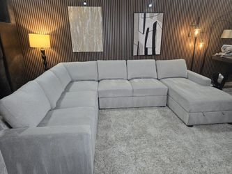 LIKE NEW - Thomasville Glenn Fabric Sectional with Storage Chaise