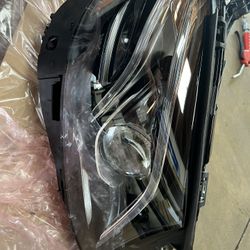Headlamp Assembly Benz E300