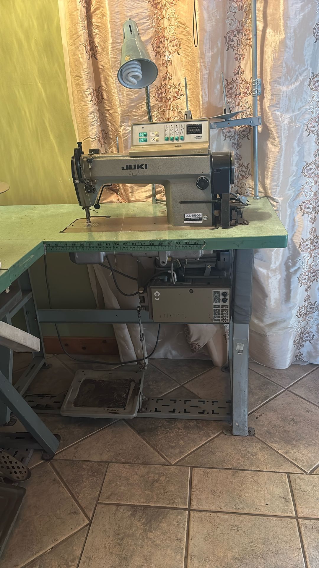 Professional Single Needle Computerized Sewing Machine 