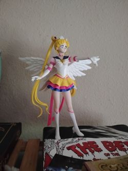 Sailor Moon Figurine