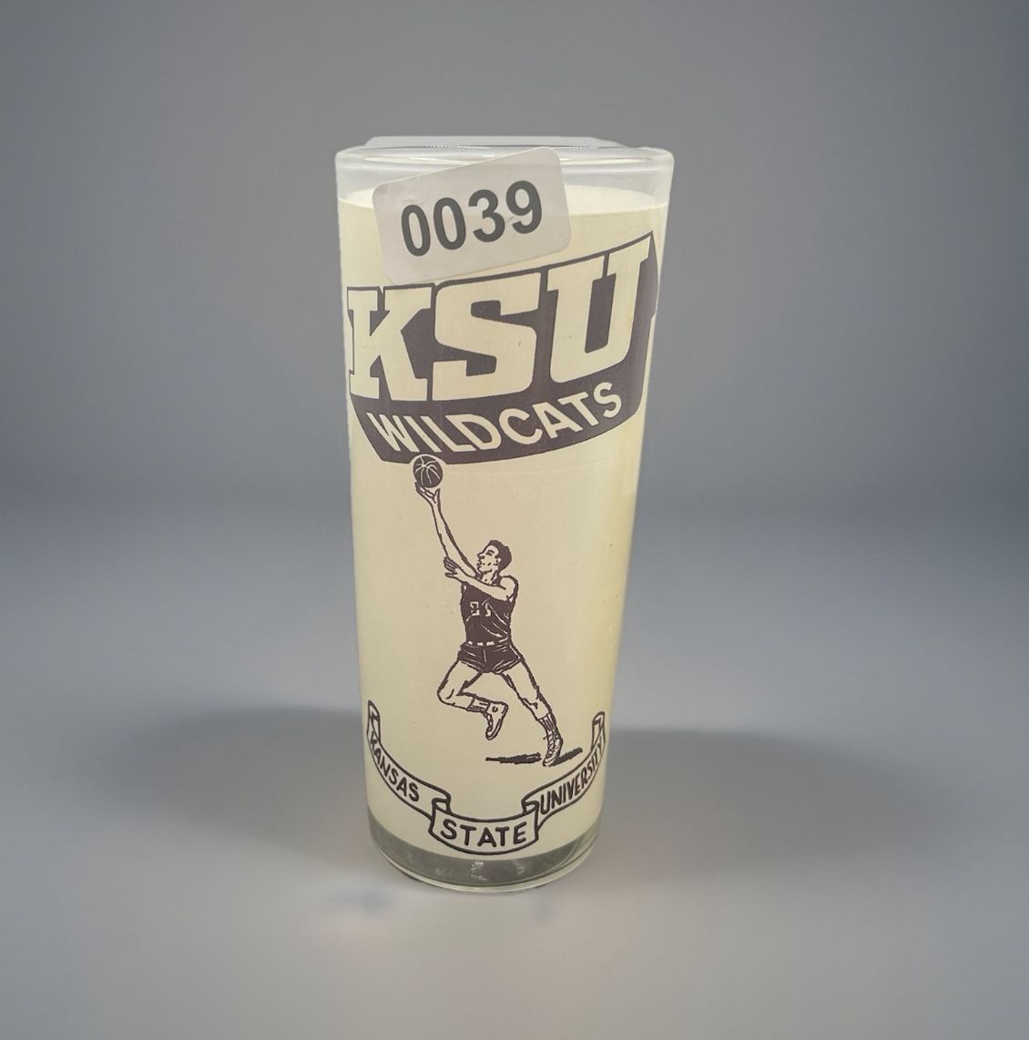 This vintage Kansas State University Wildcats basketball frosted drinking glass