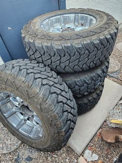 8x6.5 wheels with 35s