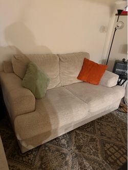 Loveseat couch (beige)