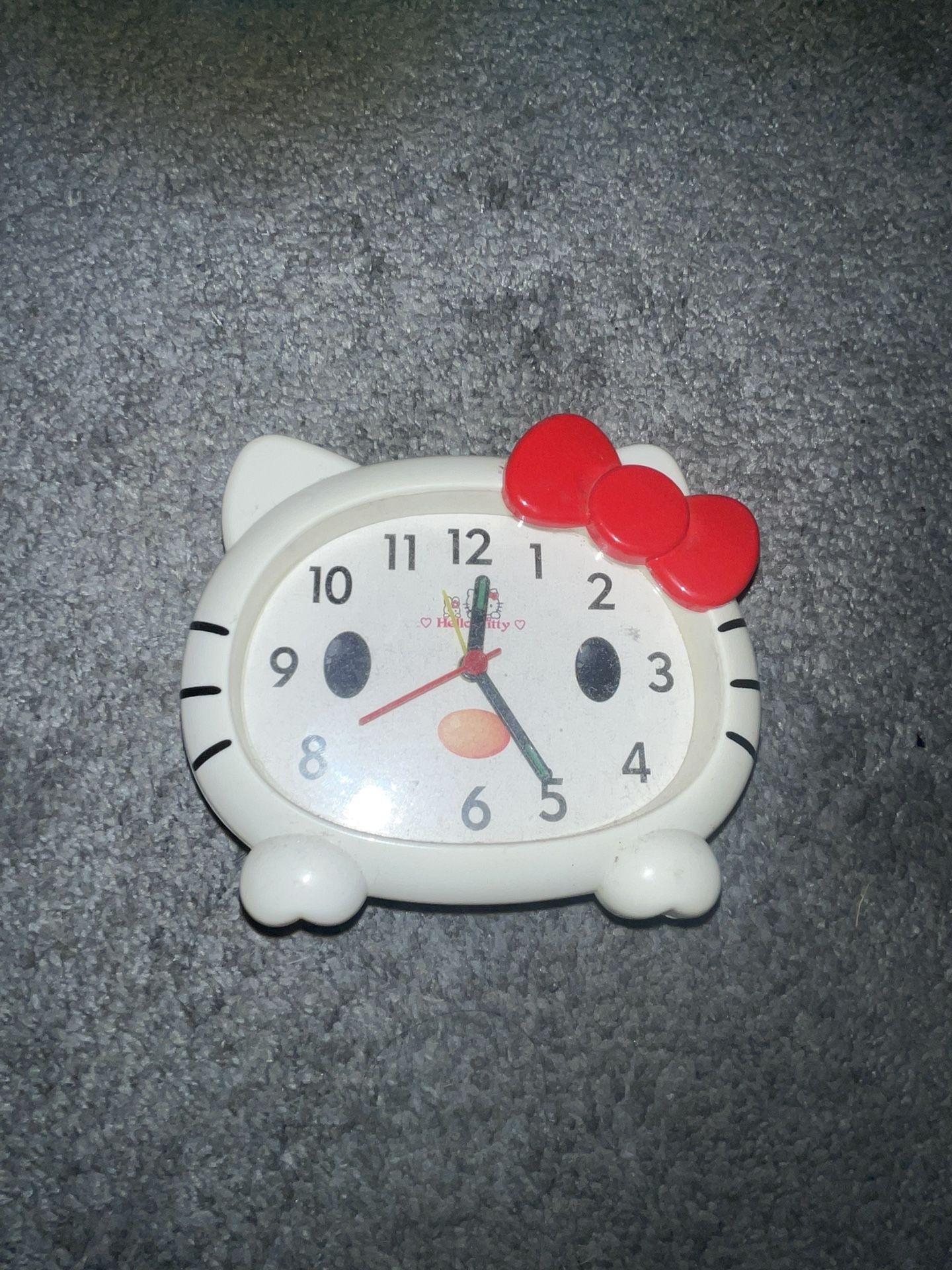 Hello Kitty Clock