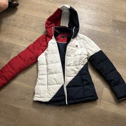 Tommy Hilfiger Women’s slim puffer jacket