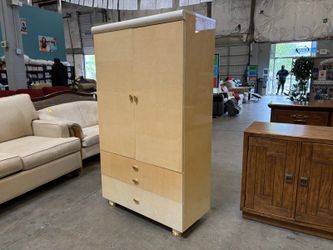 Honey and Cream Made in Italy High Gloss Lacquer Art Deco Accent Cabinet