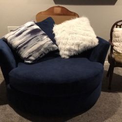 Large round rooms to go swivel chair