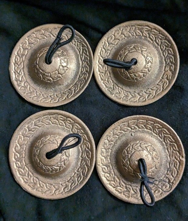 zills/finger cymbals