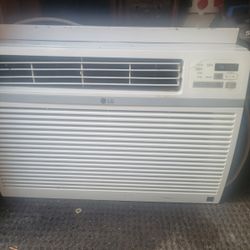 LG Air Conditioner 