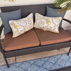 Outdoor patio cushions