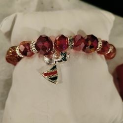 NIB Avon Christmas Angel Charm Red Beaded Bracelet 