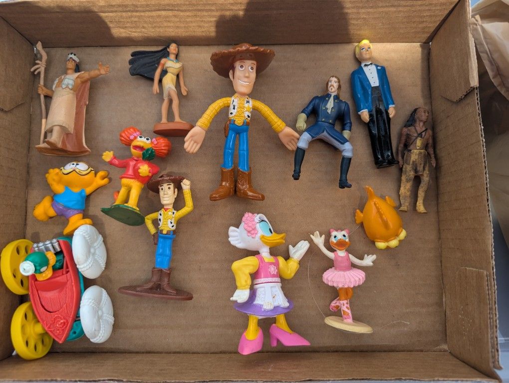 Vintage Disney, Indian In The Cupboard, and More Toys