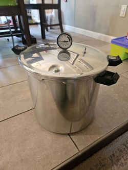 Presto 22 Quart Pressure Canner - Never Used