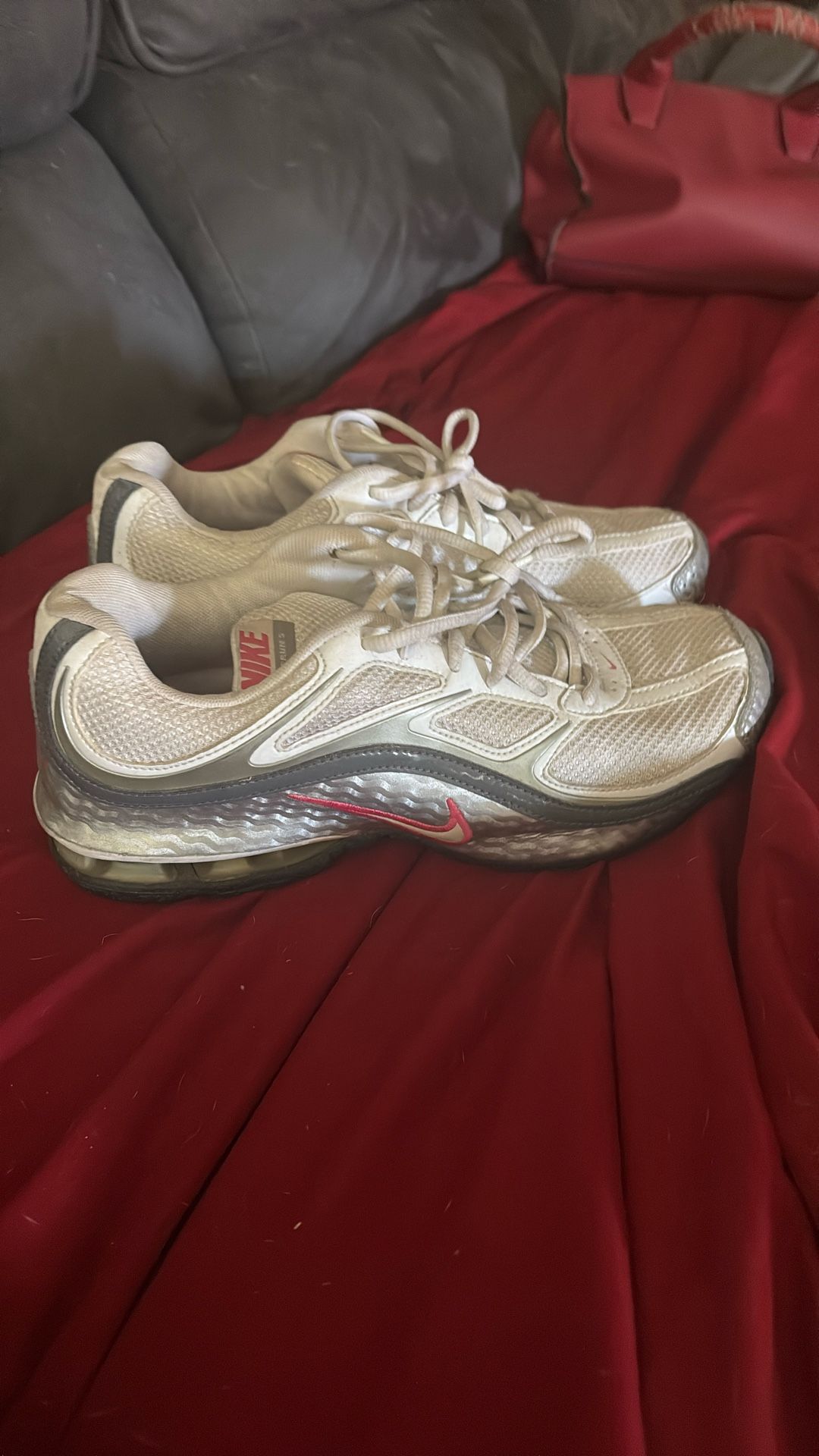 Nike REAX Size 8