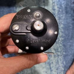 Used, Vintage, PENN 9 Level Wind FISHING REEL 