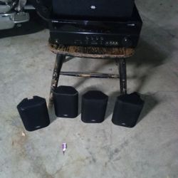 Yamaha Natural Sound AV Receiver Plus 5 Surround Sound Speakers