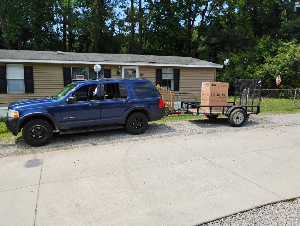 2004 Ford Explorer