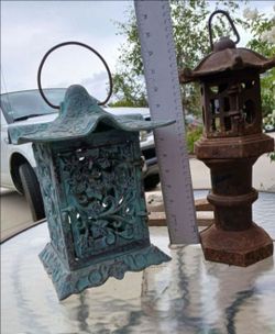 2 Japanese Pagoda lanterns